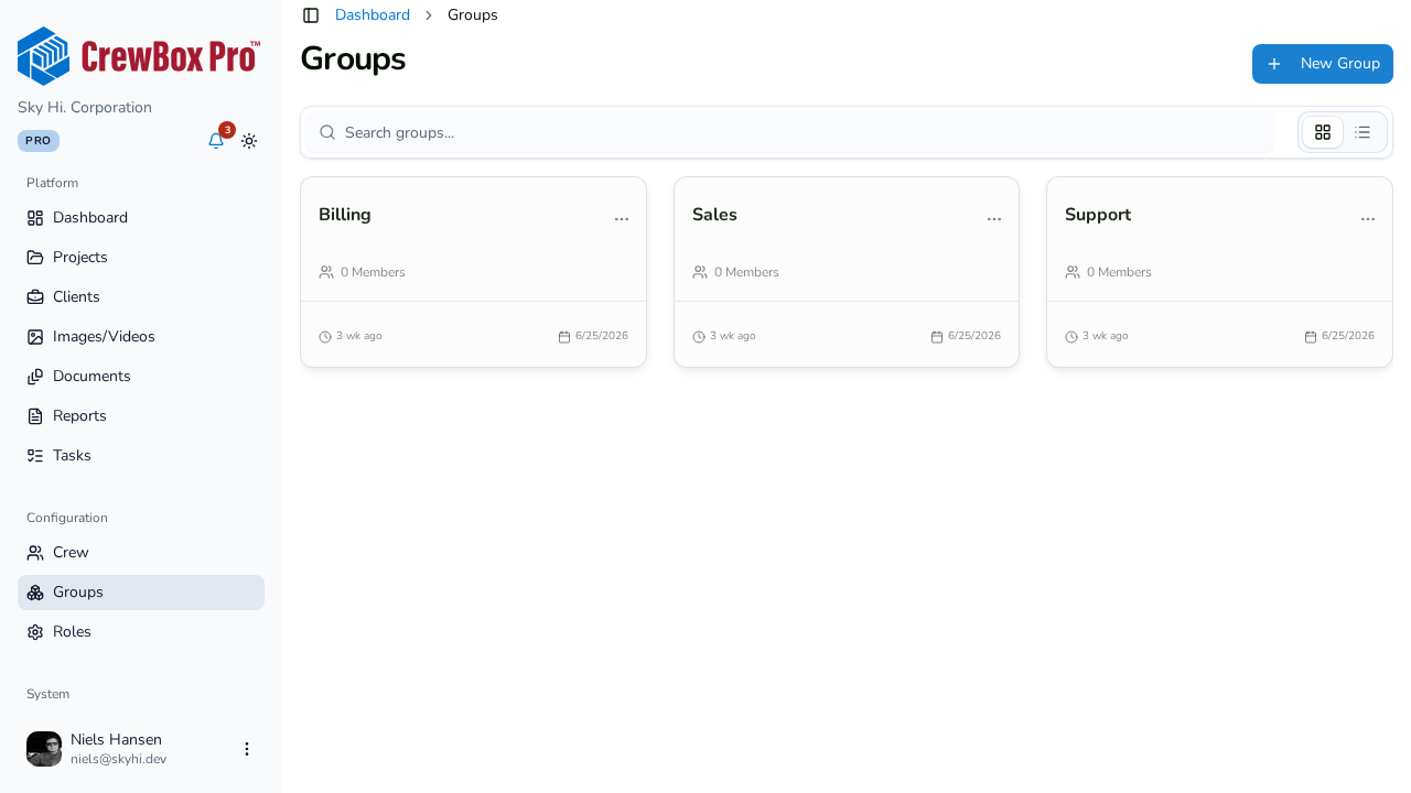 La page Groupes organise l'équipe en groupes comme Facturation, Ventes et Support.
